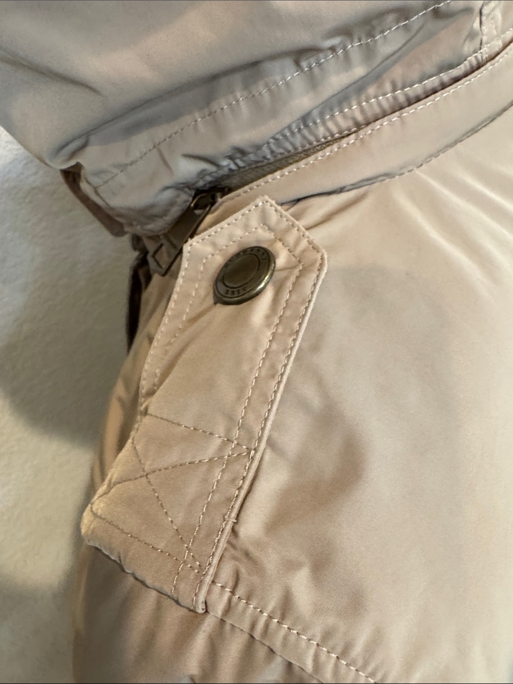 Authentic Burberry Brit Quilted Jacket - Picture 7 of 16